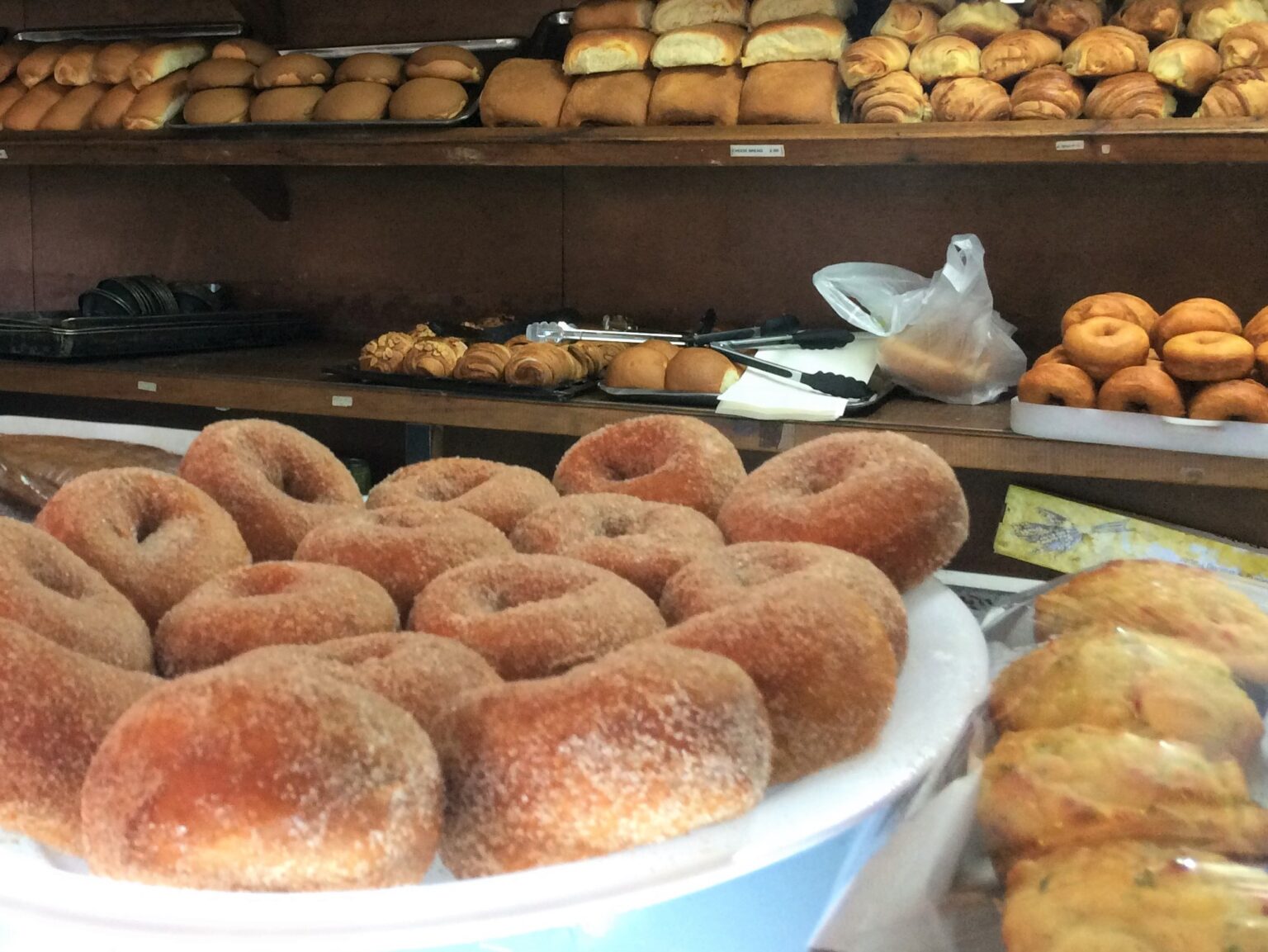 Best Restaurants In Rarotonga, Cook Islands - SittingUnderAPalmTree